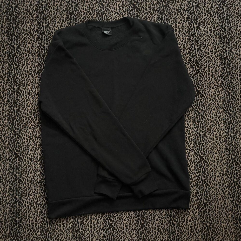 Black Plain Crewneck Sweatshirt Size M